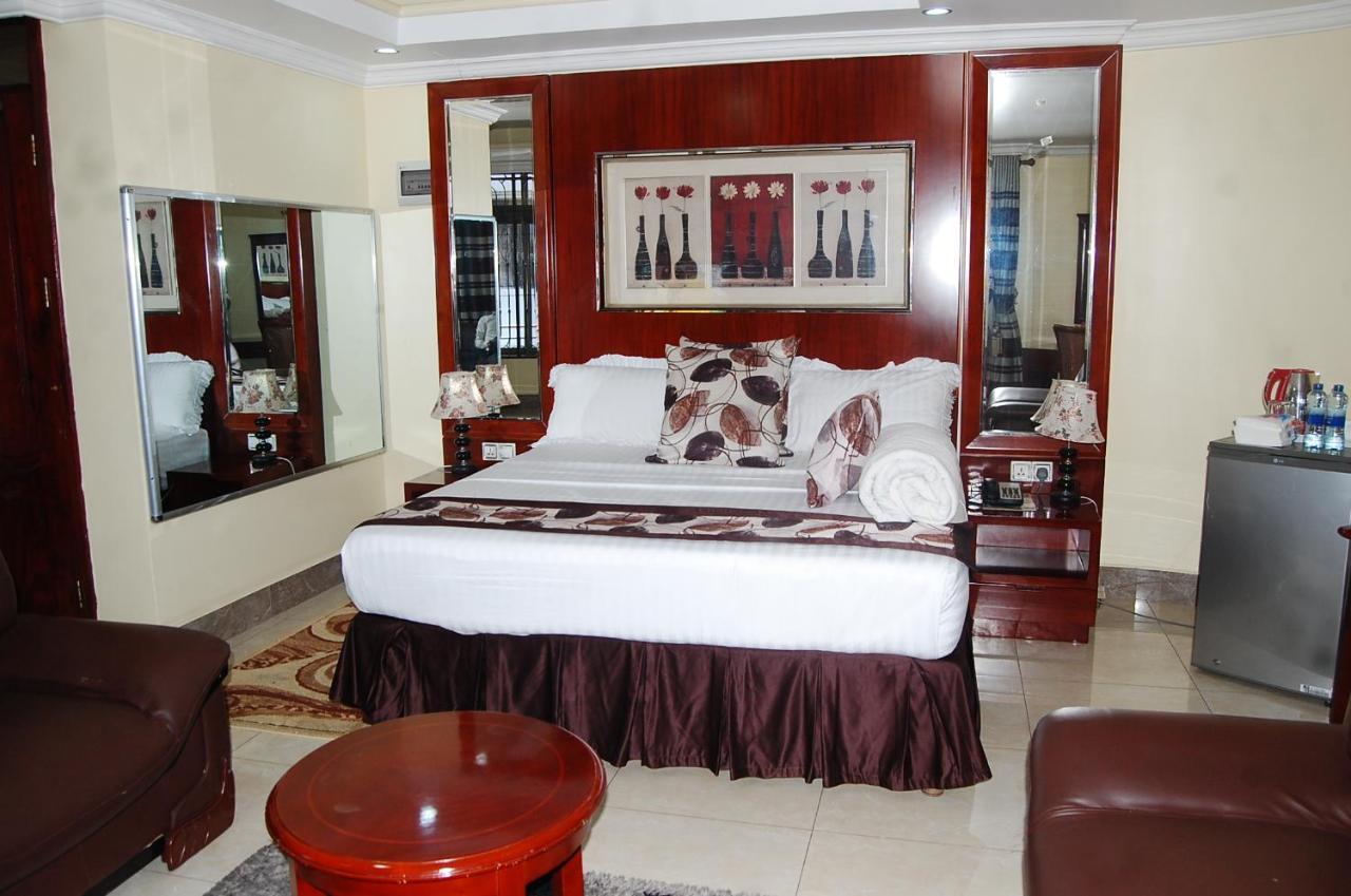 Donsuite Hotel Dar es Salaam Exterior photo